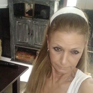 Meet your Posher, Debra